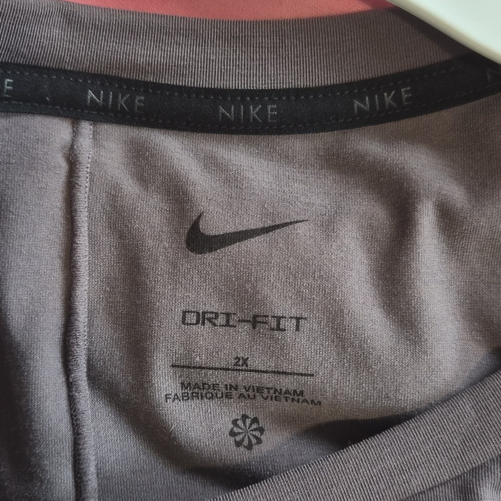 Nike Women’s Pink, Black & Taupe Sleeveless Performance Tank Tops - Picture 4 of 5